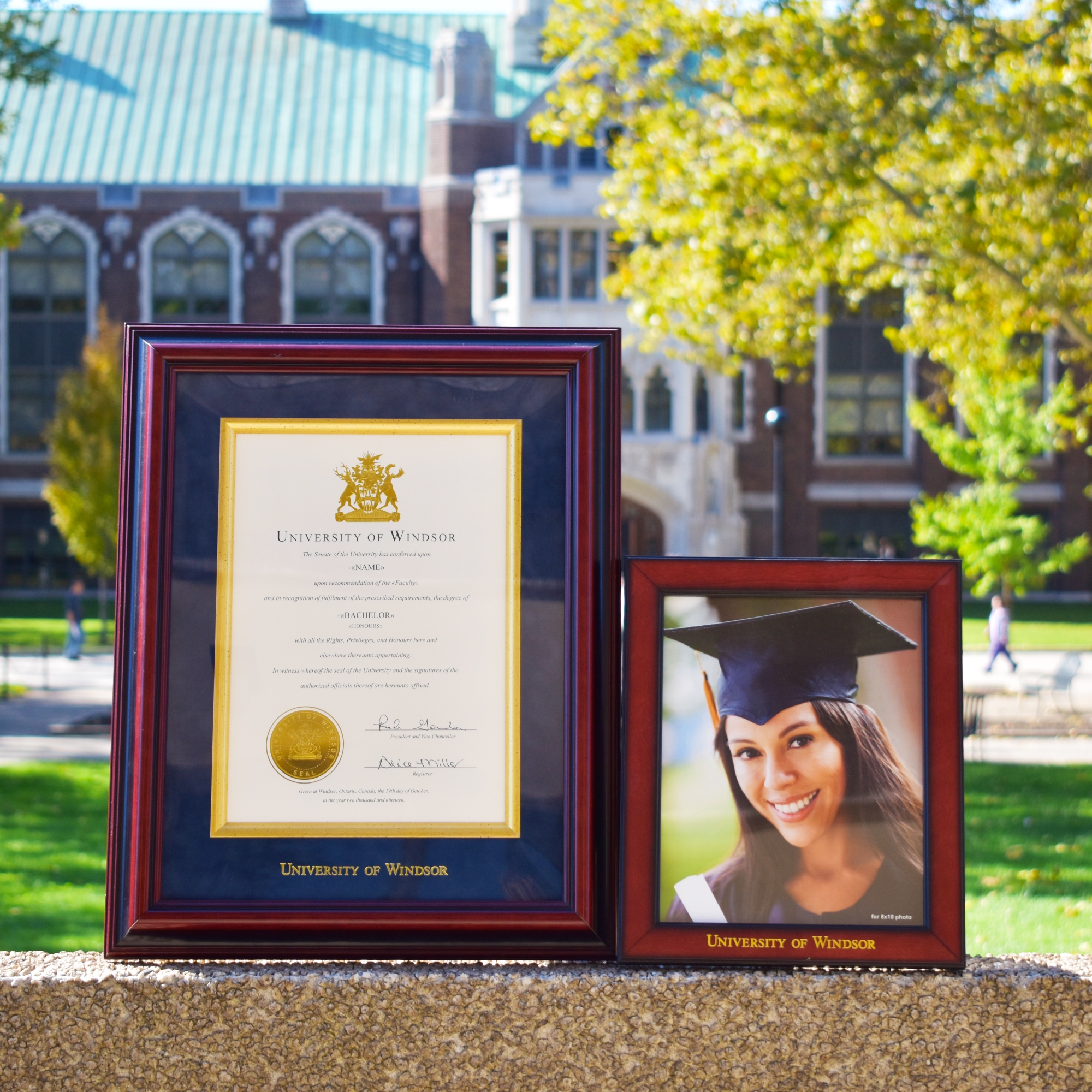 Diploma frame with 8x10 