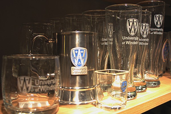 UWindsor insignia glassware