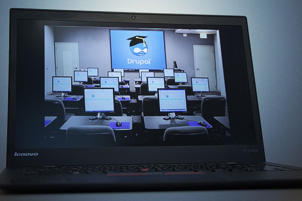 laptop screen showing Drupal training room