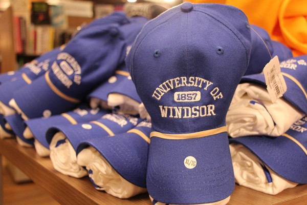 UWindsor baseball cap and T-shirt bundle