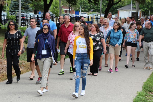 guides leading tour