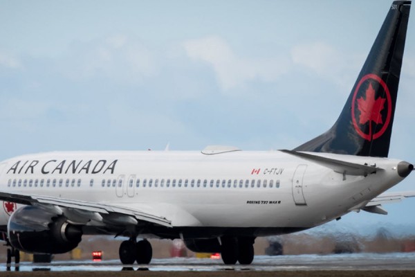 Air Canada jet