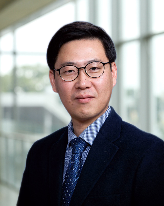Dr. Yong Hoon Kim