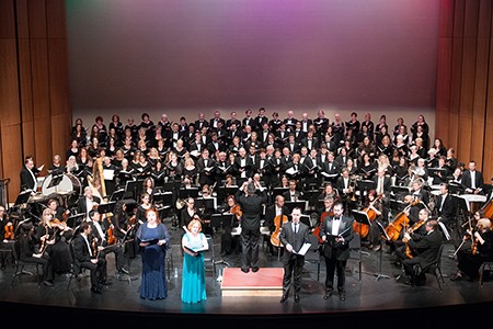 WSO, soloists and massed choir performing on the Capitol Theatre stage