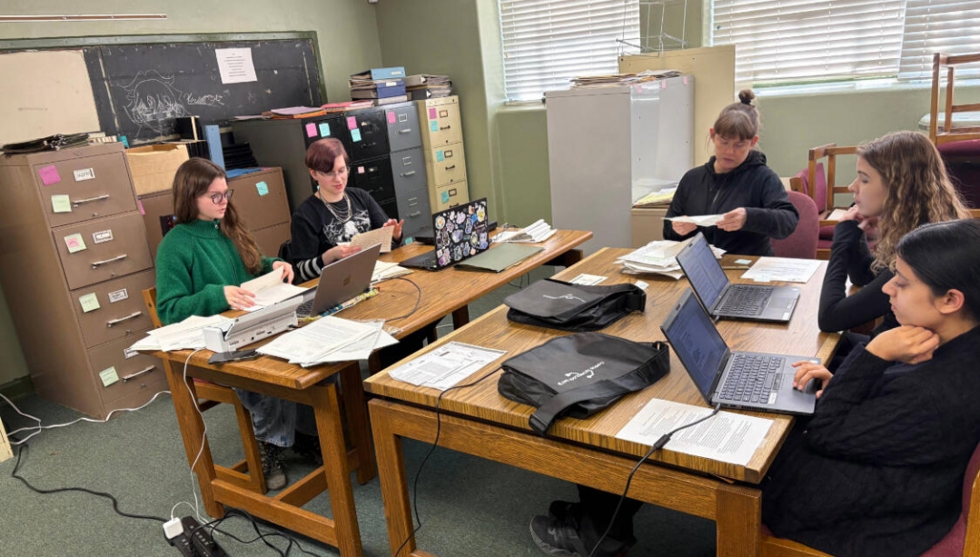 Students digitizing archives for Miami Nation