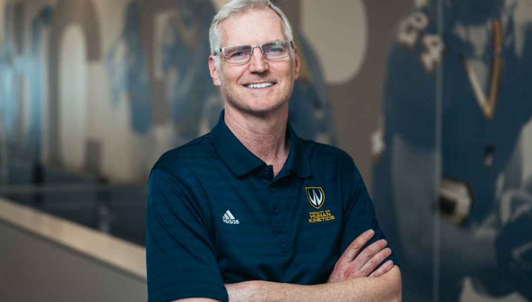 Dr. Sean Horton