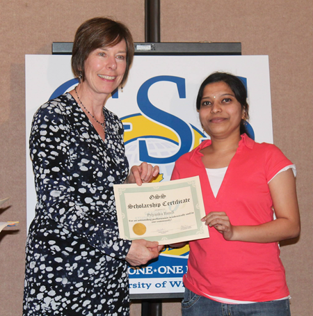 MMB Student Priyanka receiving Graduate Student Society (GSS) Scholarship, 2013-2014
