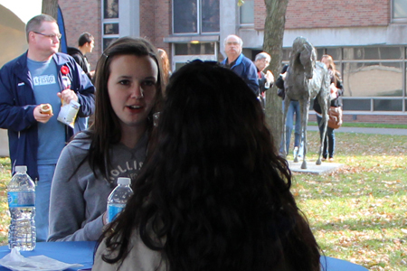 young women eating lunch