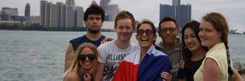 Incoming exchange students at the riverfront