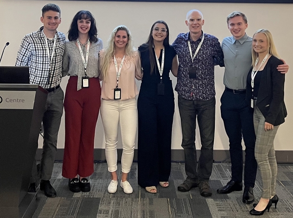 Kinesiology students pose with professor Dave Andrews