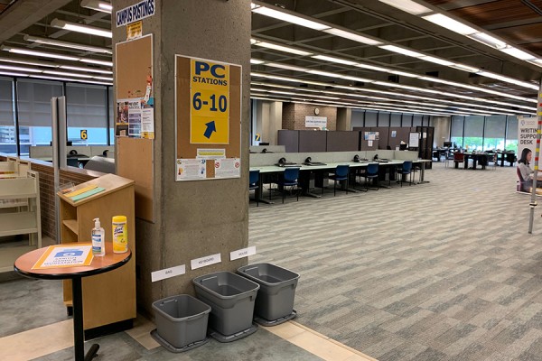 interior Leddy Library