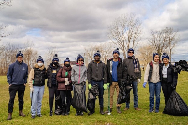 clean-up volunteers