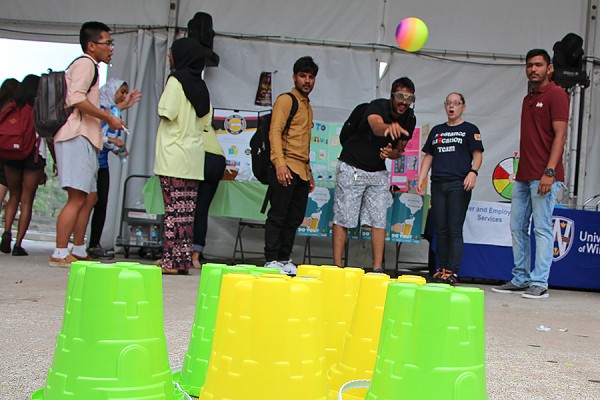 students engaging in involvement fair