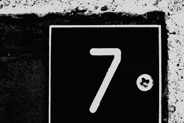 image from poster: numeral 7