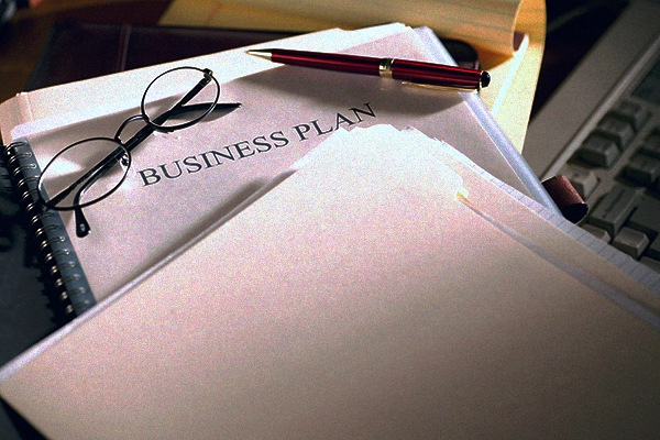 Paper report entitled &quot;Business Plan&quot;