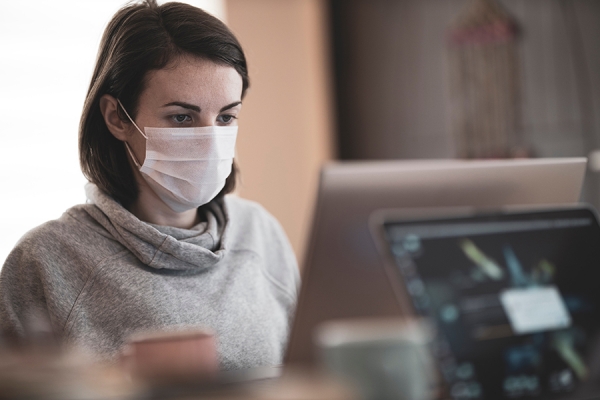 woman wearing mask