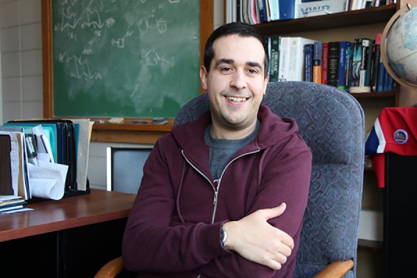 Chemistry professor Simon Rondeau-Gagné