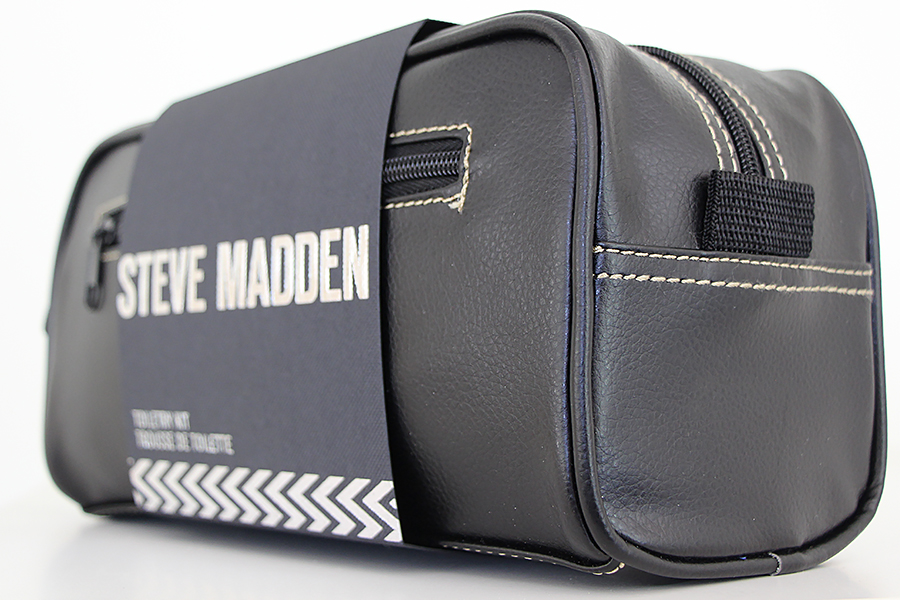steve madden toiletry bag