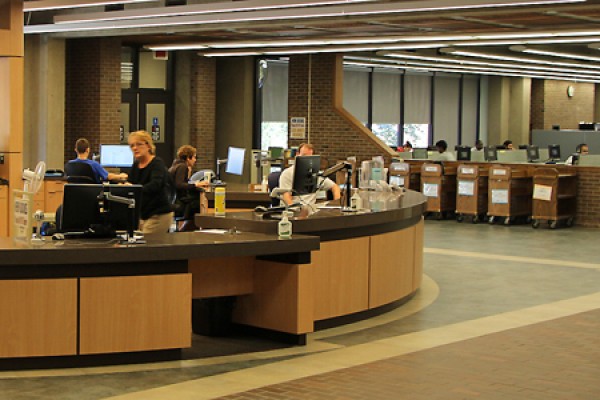 Leddy Library service desk