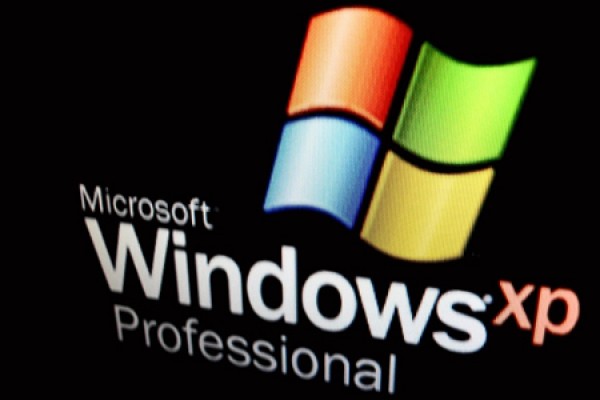 screen displaying Windows XP graphics