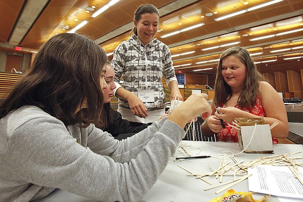 participants in Go Eng Girl