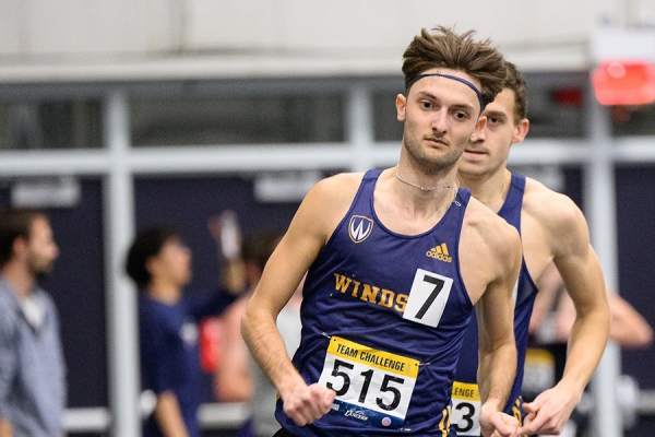 Paul Popescu leads a field of runners