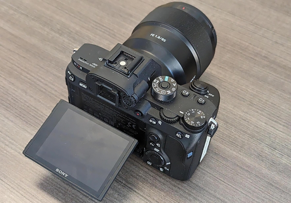 Sony A7R III