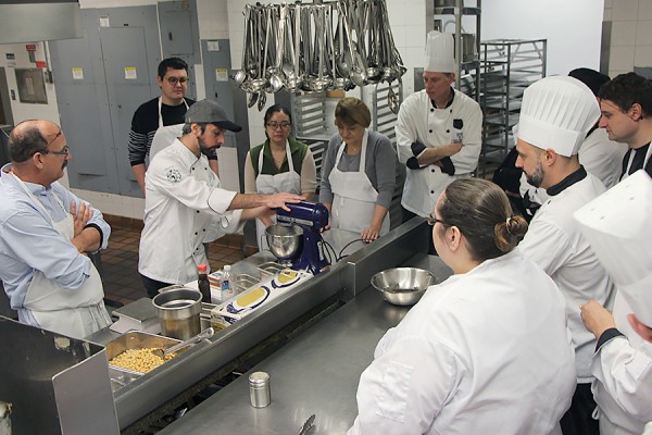 François Murphy demonstrates a vegan meringue technique.