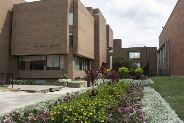 Leddy Library exterior