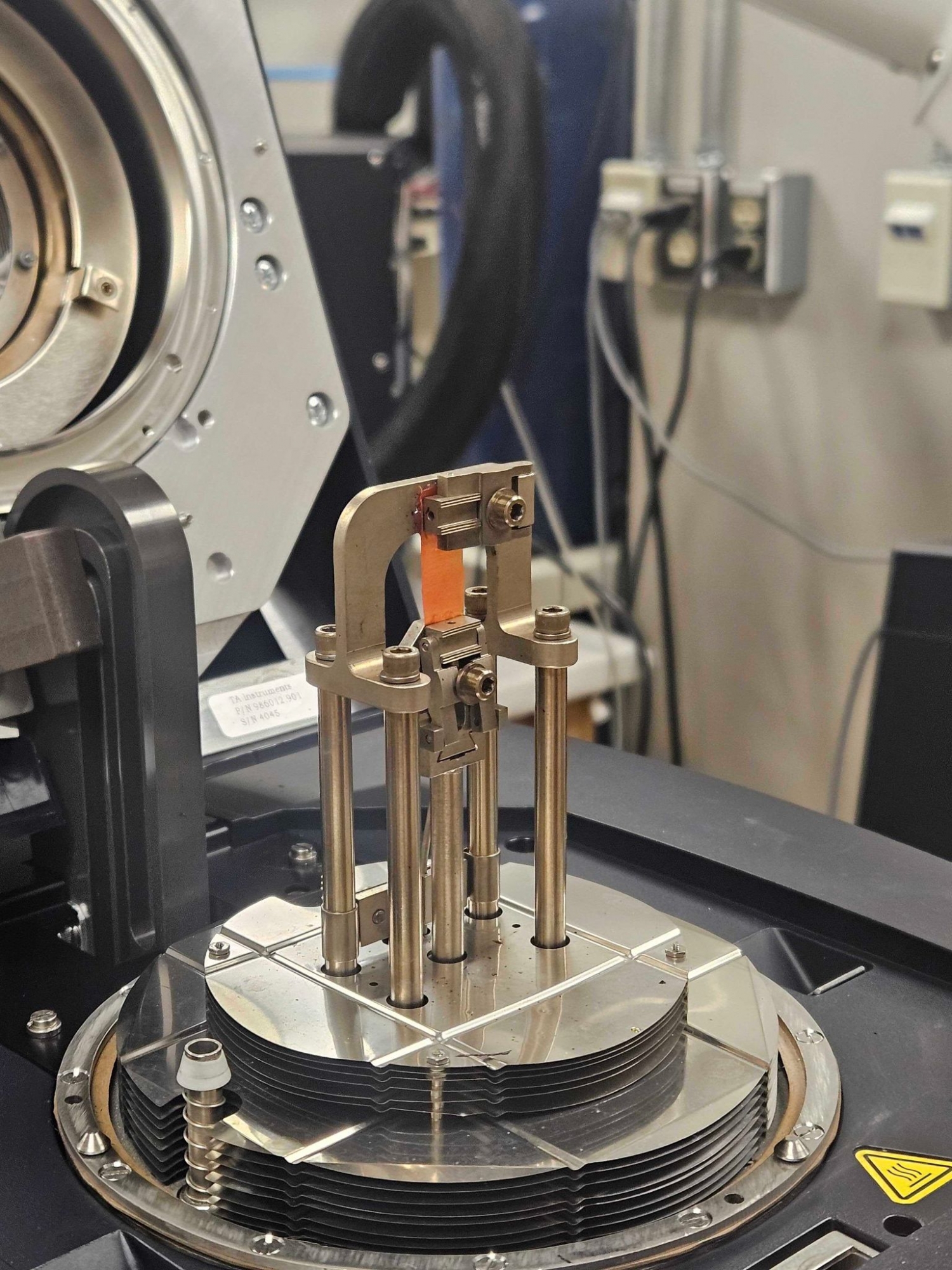 Mechanical testing equipment for tomato skin samples
