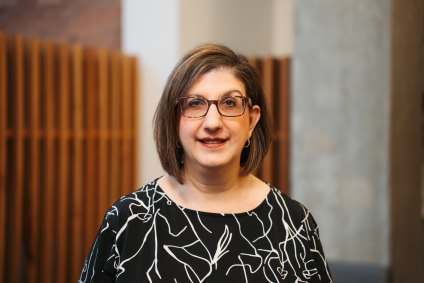 Headshot of Anna Decia-Gualtieri