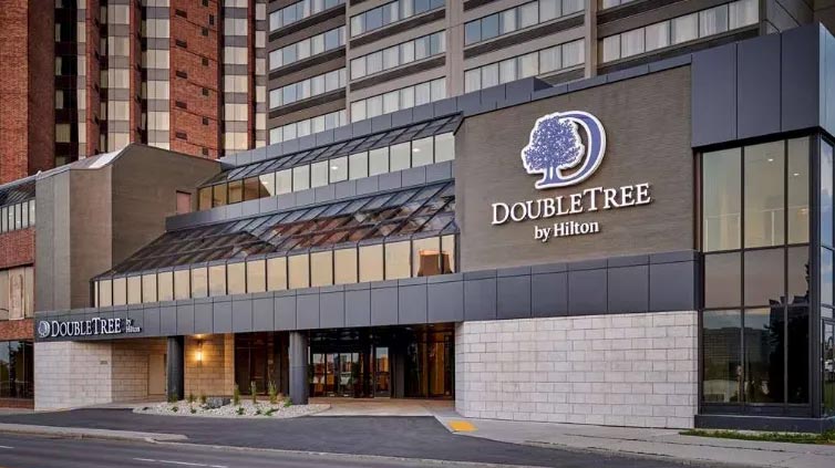 Side front view of Double Tree by Hilton hotel
