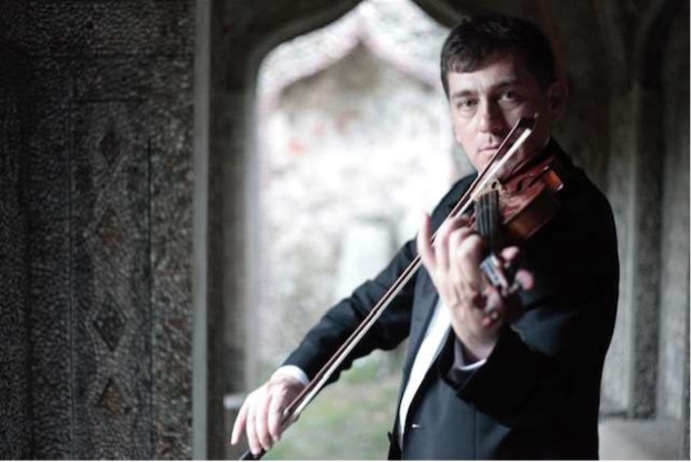 Violinist Roberto Cani