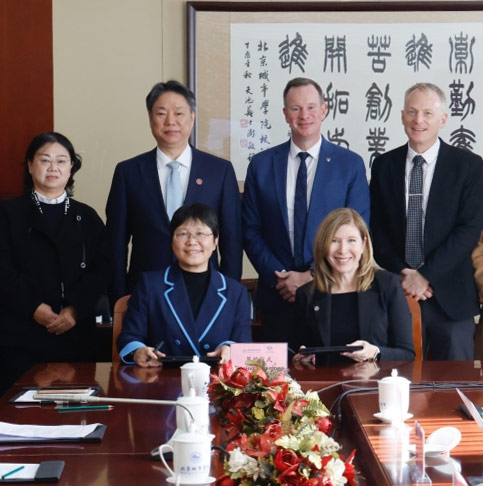 Senior leads from University of Windsor and Beijing City University at MOU signing.