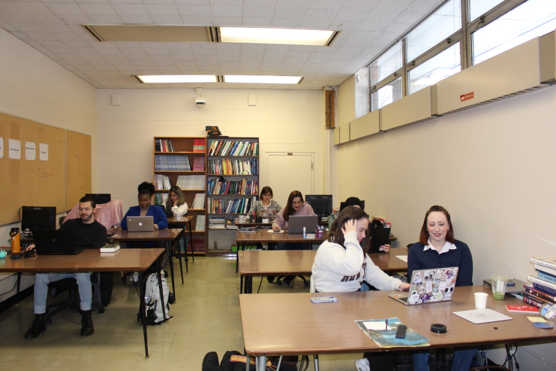 CCOR lab members working on research