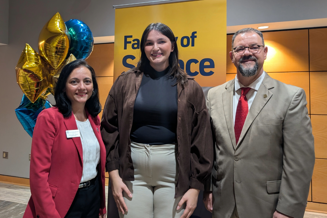 Dora Cavallo-Medved, Melanie Drescher and Dean Claudio Verani