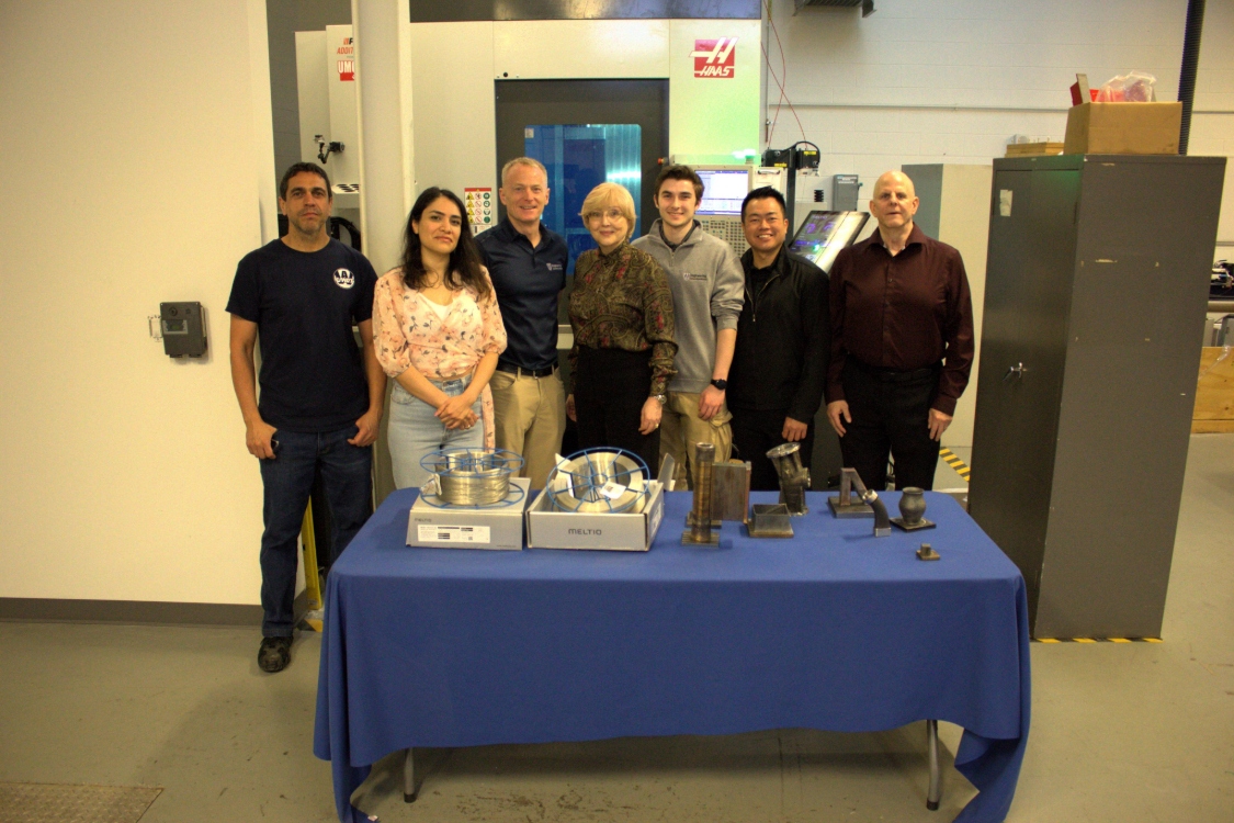 UWindsor staff, faculty and students with CAMufacturing leadership