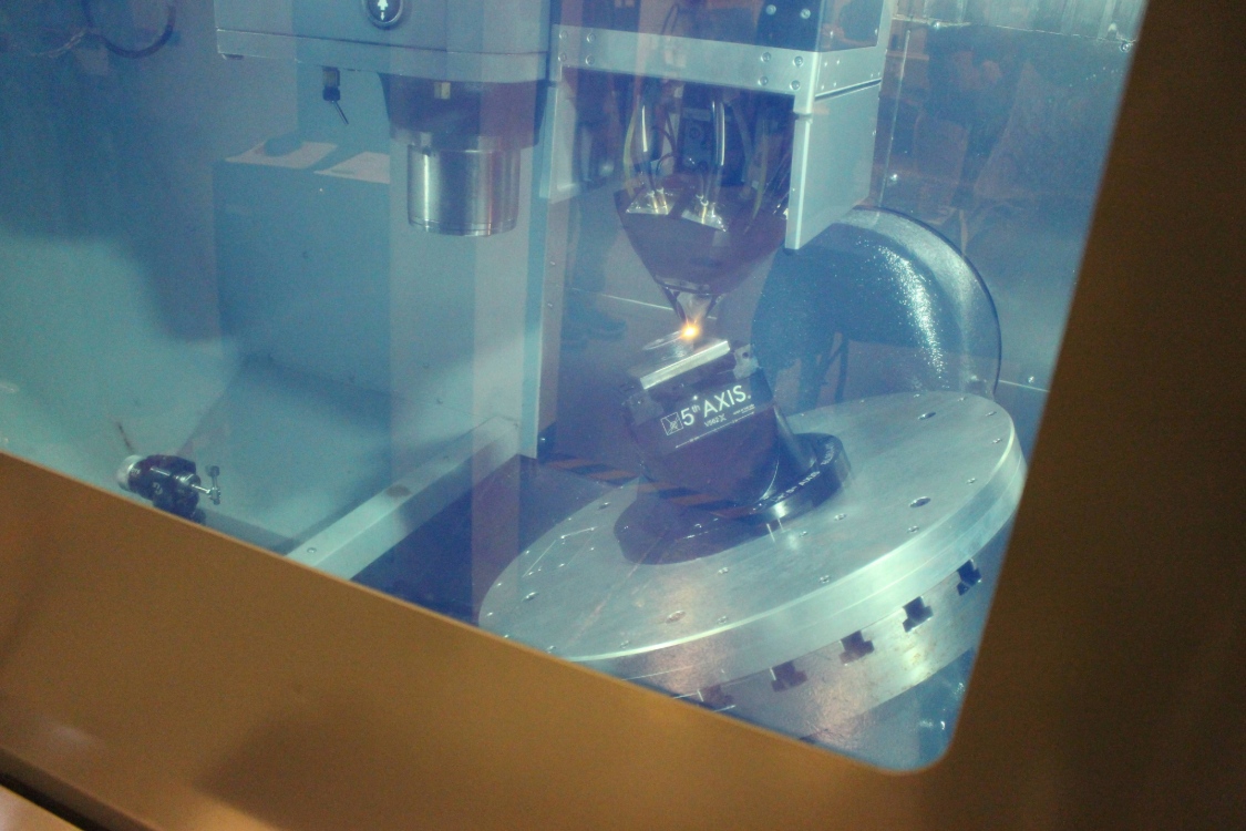3D printing machine at work