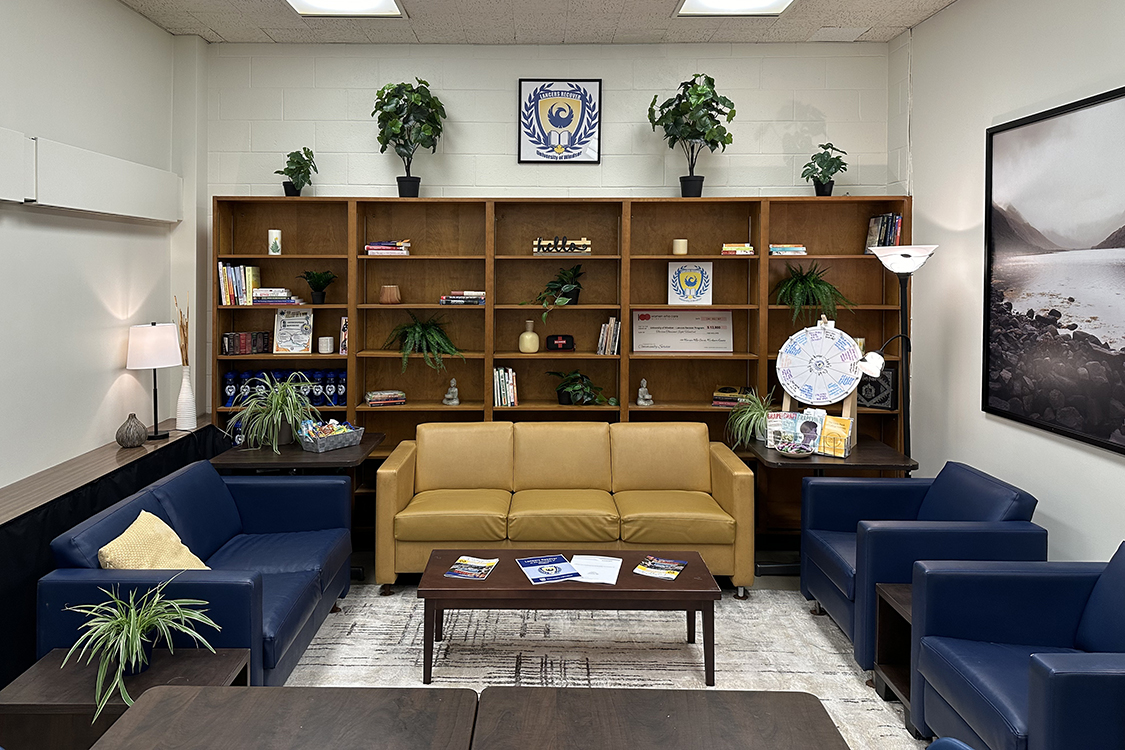 Lancer Recover lounge