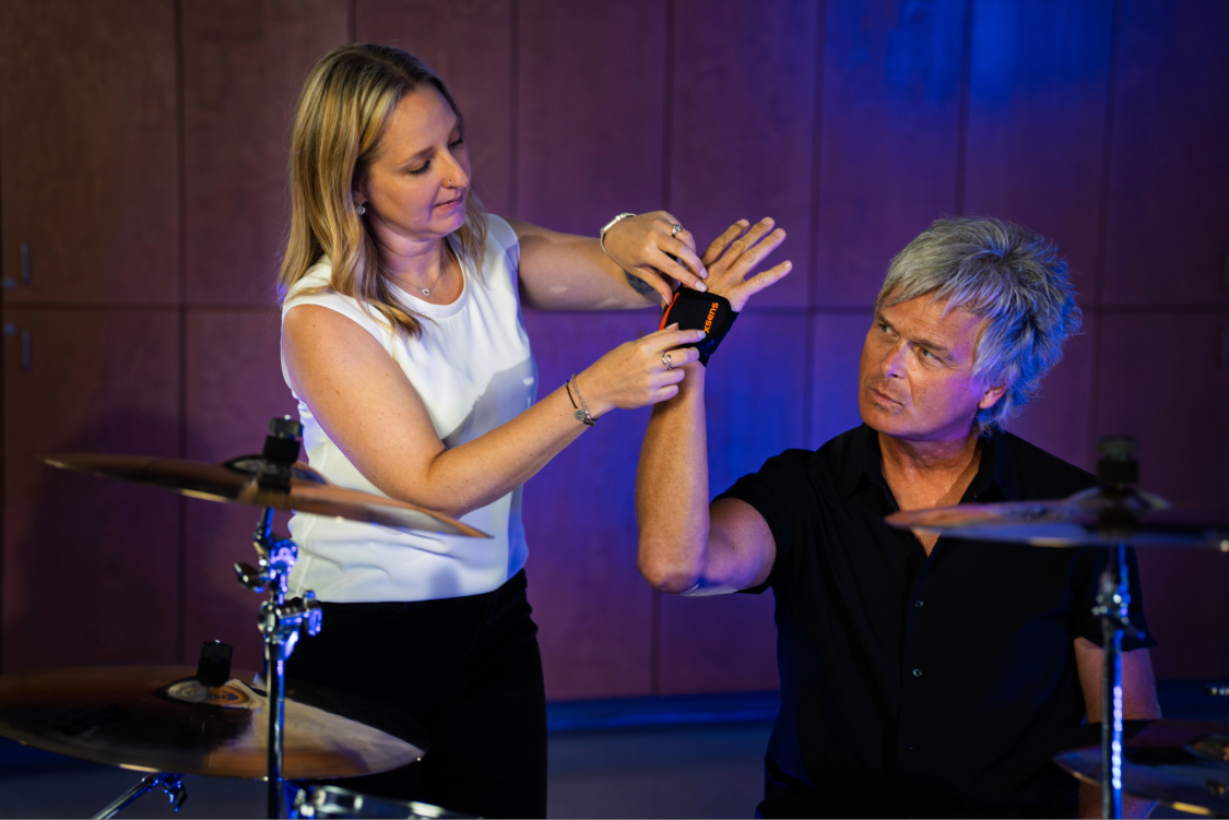 Nadia Aza and Jeff Burrows in the DRUMMER lab