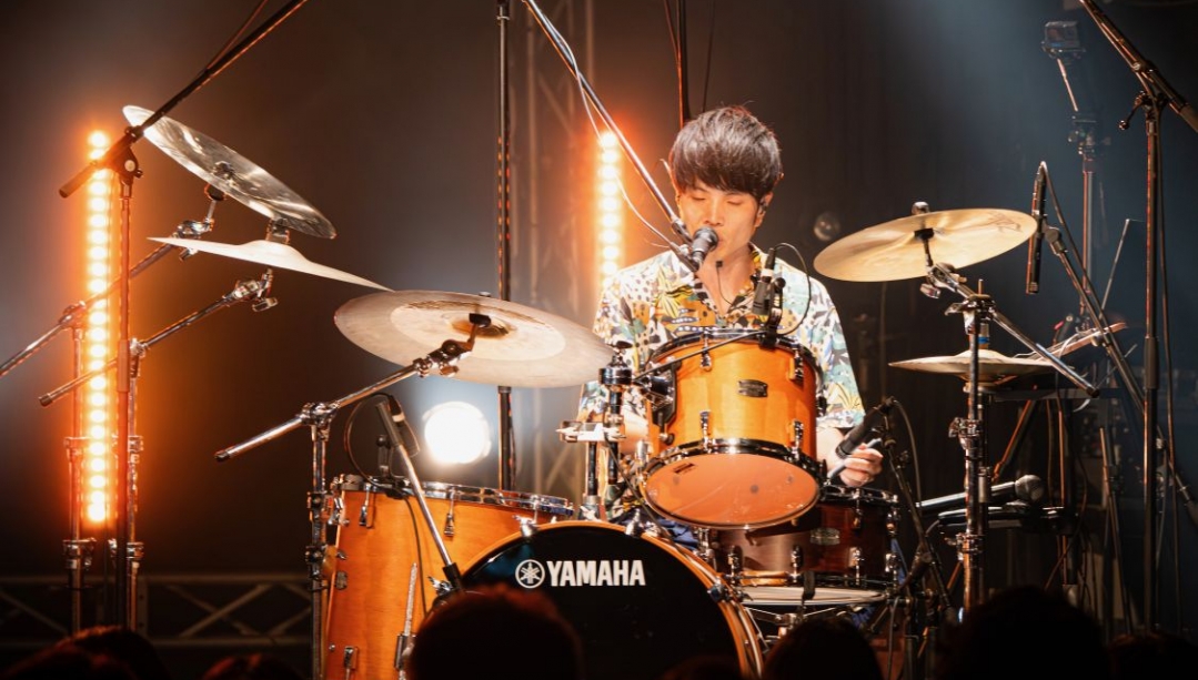 Satoshi Yamaguchi at his VXD drum kit