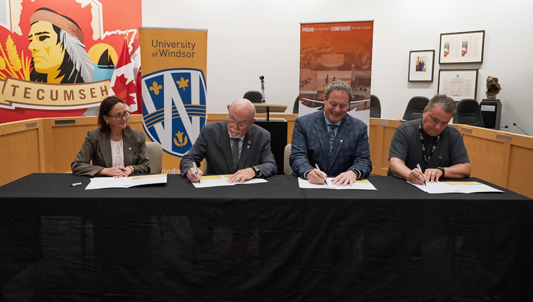 Signing of MOU between Town of Tecumseh and University of Windsor