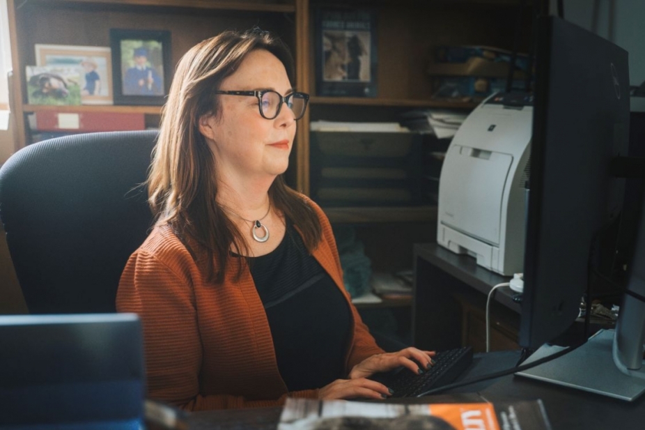 Amy Fitzgerald at her computer