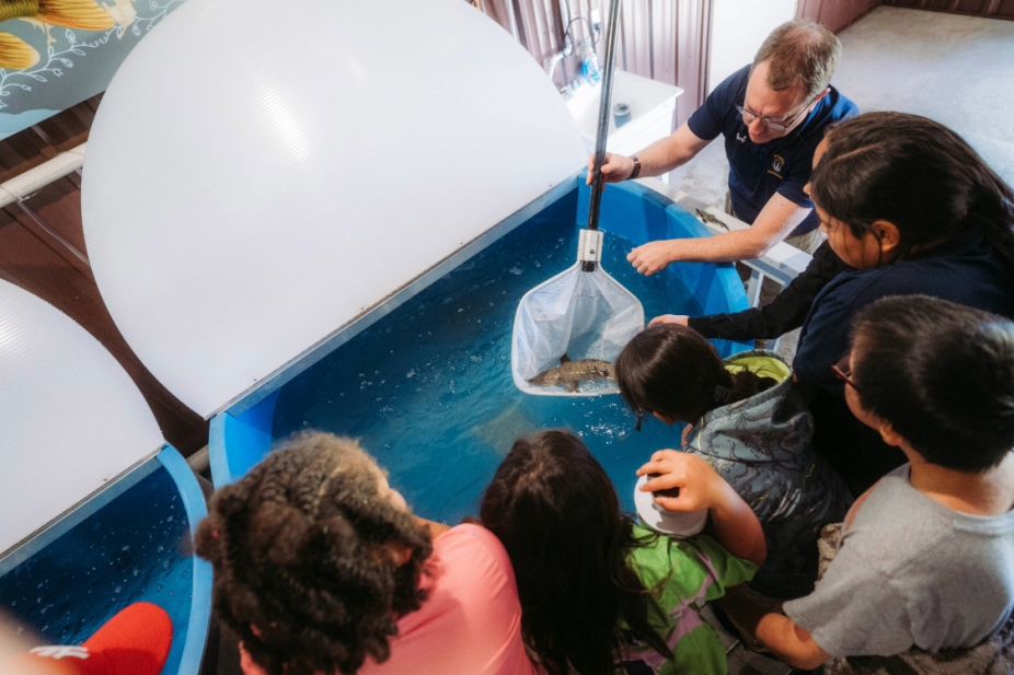 Trevor Pitcher talking to school children