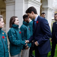 Emilie Weidl met Prime Minister Trudeau while on Exchange at Vimy Ridge