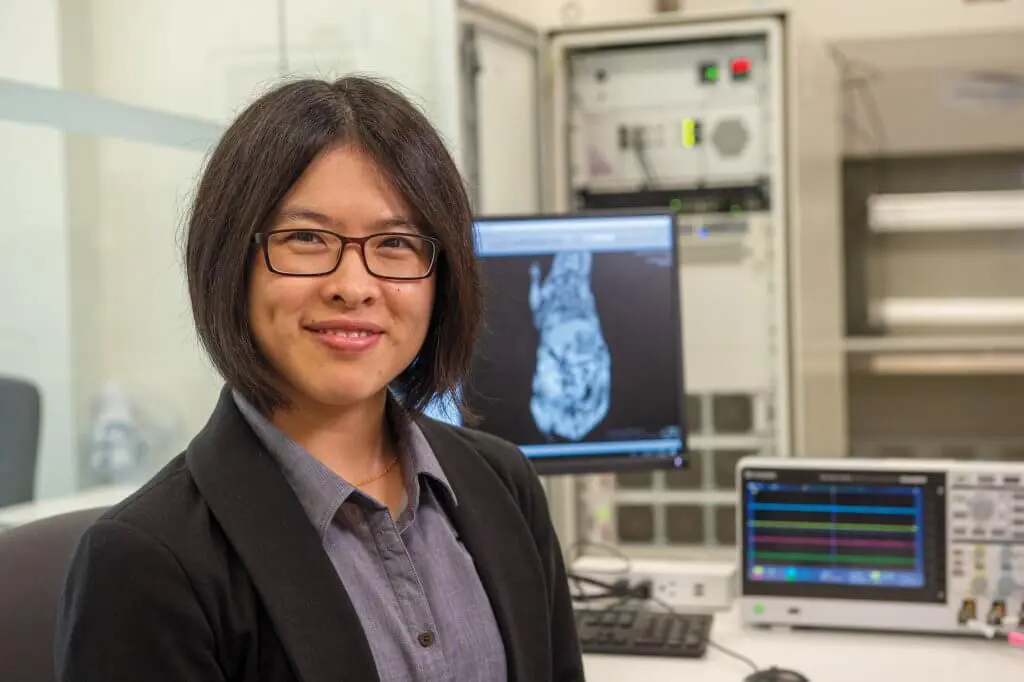 Photo of Dr. Dan Xiao in her lab at the University of Windsor