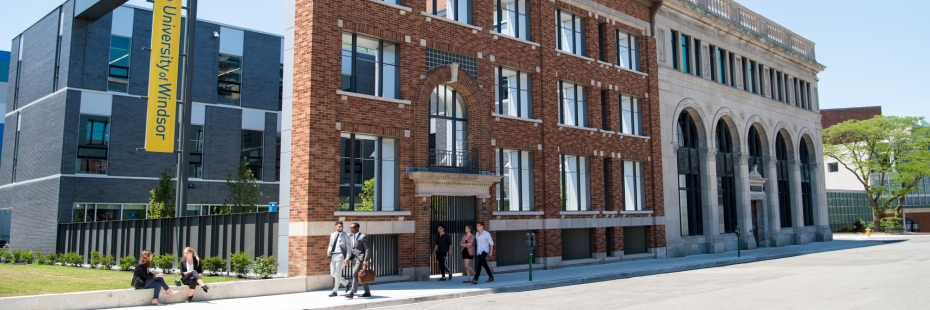 Exterior photo of School of Social Work building